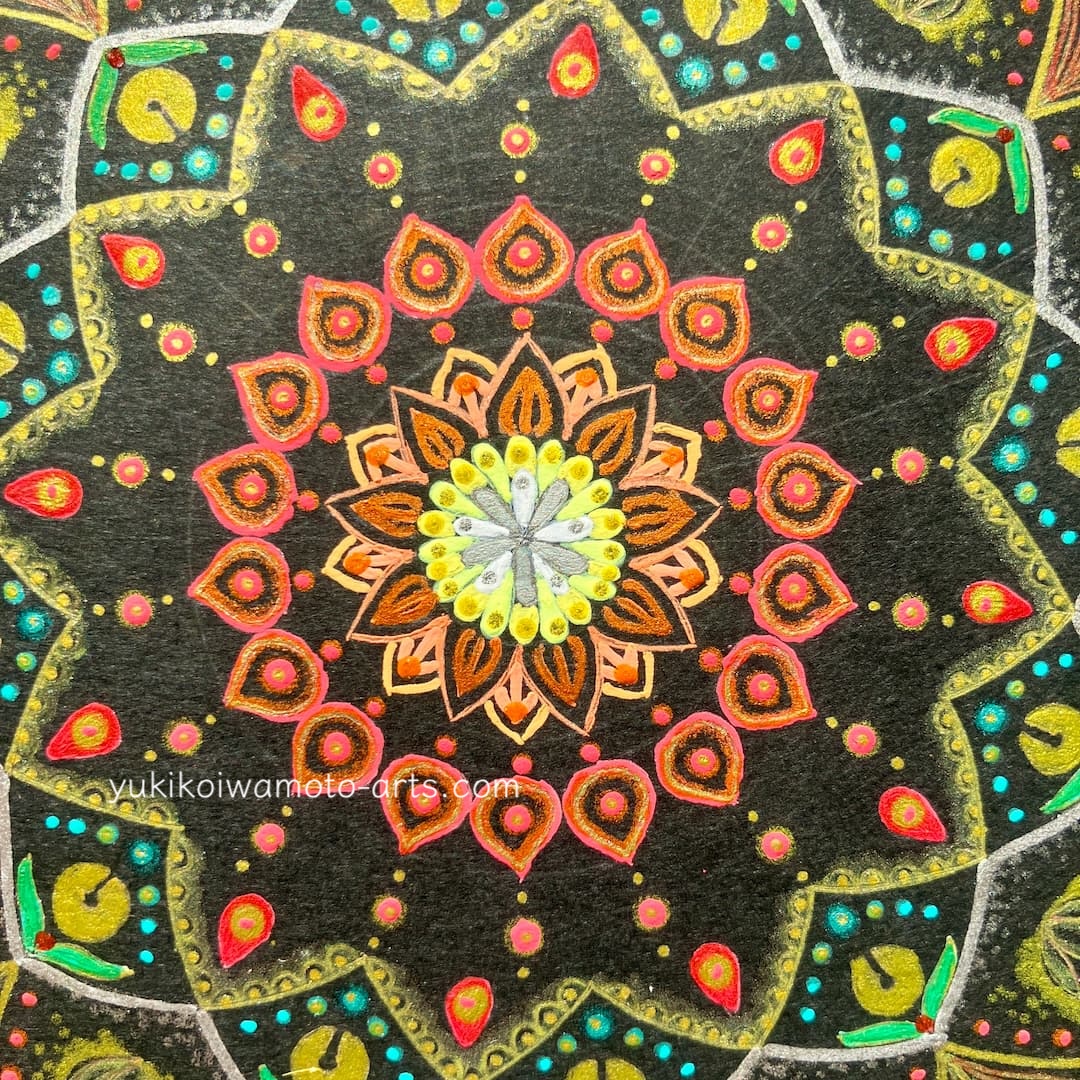 最高の金運厄除け】事業成功を呼ぶ赤と金の色彩エネルギー