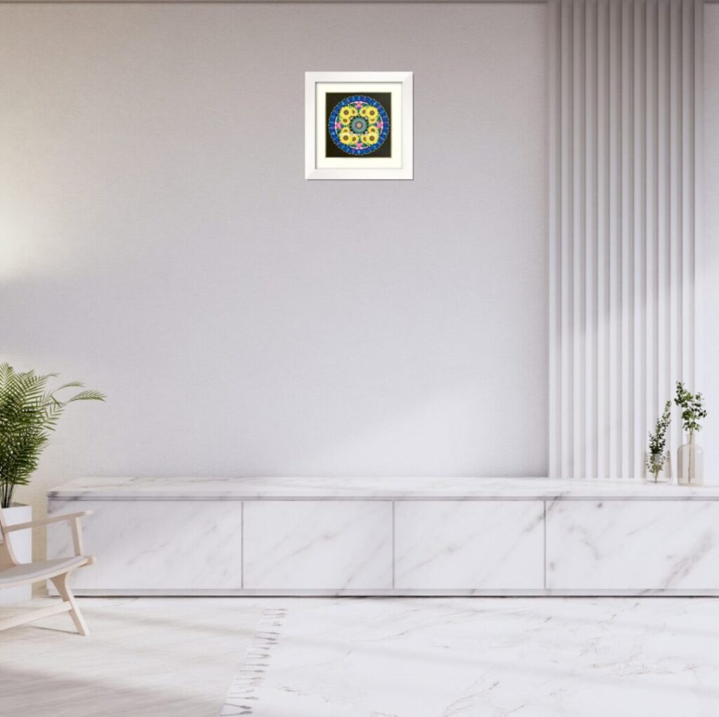 白い大理石のチェストと白い壁に飾られた癒しの曼荼羅アート。自己肯定感を高め、落ち着きをもたらすリビングの飾り方。
